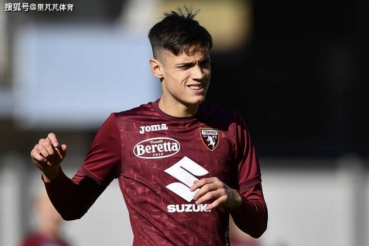 一日意甲动向：特奥转会沙特拿到好待遇，米兰买他接替赖因德斯